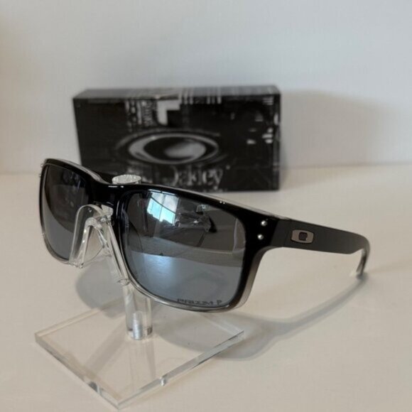 Oakley Holbrook Two Tone Polished Dark Ink Fade 9102 POLARIZED Silver - Picture 2 of 8